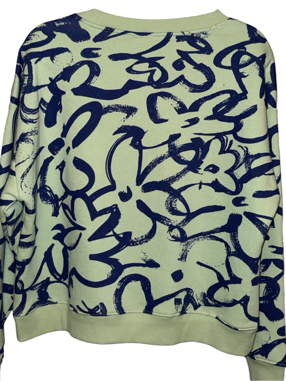 Grace & Karma NWT Sage Green Floral Print Crewneck - Picture 4 of 4